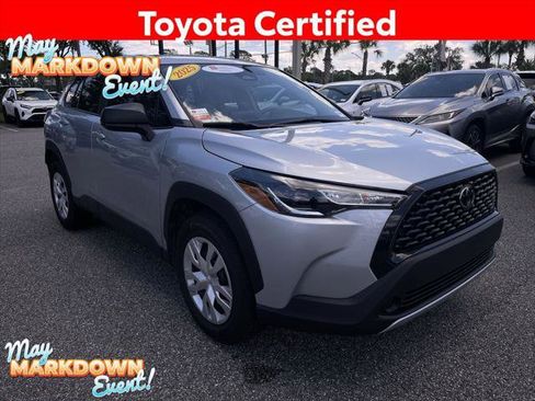 Certified 2025 Toyota Corolla Cross L FWD image 1