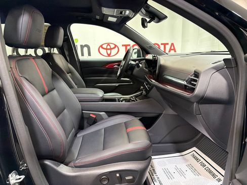 Used 2024 Chevrolet Traverse RS w/ LPO, Floor Liner Package AWD/4WD image 10
