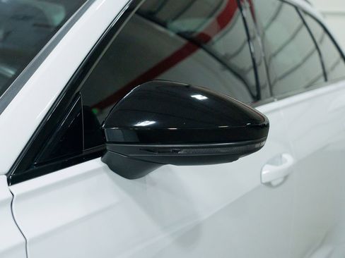 Used 2021 Audi RS 6 w/ Executive Package image 18