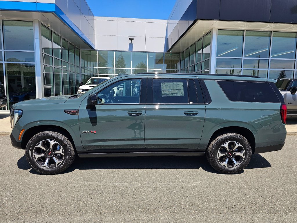 Used 2026 GMC Yukon XL AT4 Ultimate AWD/4WD image 2