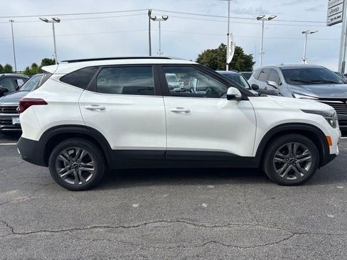 Used 2021 Kia Seltos S FWD image 6