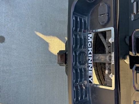 Used 2023 Toyota Tacoma SR image 9