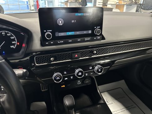 Used 2024 Honda Civic Sport image 11