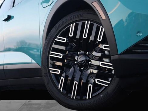 New 2026 Nissan Leaf Platinum+ w/ Cargo Package (Platinum+) image 3