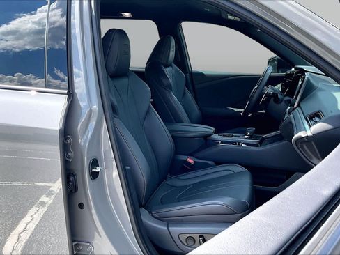 Used 2024 Lexus TX 500h AWD w/ Technology Package image 9