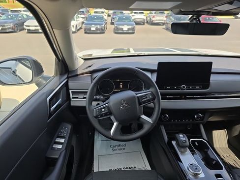 New 2025 Mitsubishi Outlander Trail Edition image 12
