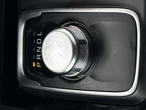 Used 2023 Chrysler 300 Touring L w/ Popular Equipment Group RWD image 25