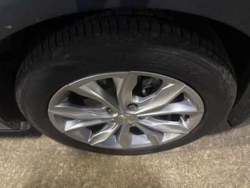 Used 2020 Chevrolet Malibu LT image 8