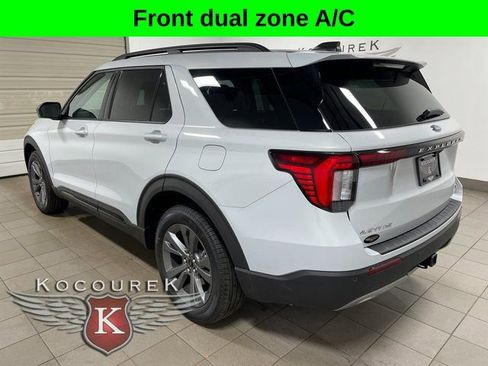 New 2026 Ford Explorer Active w/ Active Comfort Package AWD/4WD image 4