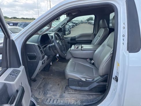 Used 2019 Ford F250 XL w/ Power Equipment Group image 16
