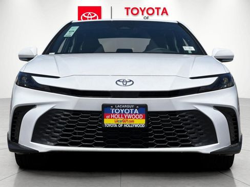 New 2026 Toyota Camry SE FWD image 8