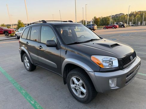 Used 2003 Toyota RAV4 4WD image 4