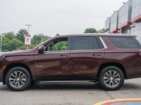 Used 2022 Chevrolet Tahoe LT w/ LT Signature Package AWD/4WD image 4