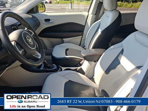 Used 2018 Jeep Compass Limited AWD/4WD image 25