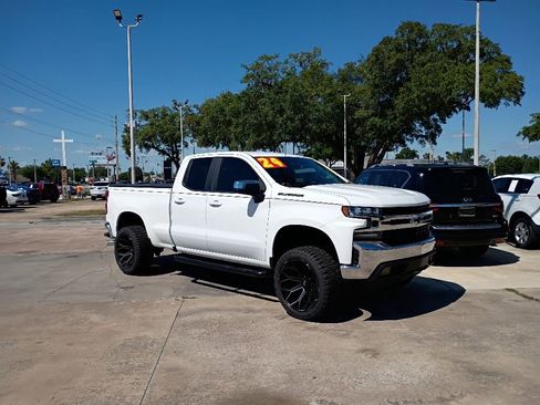 Used 2019 Chevrolet Silverado 1500 LT w/ Convenience Package RWD image 36