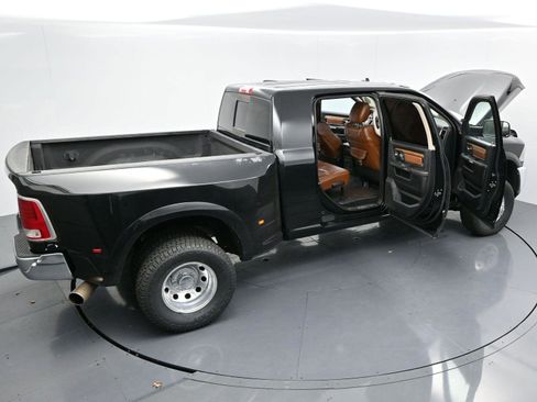 Used 2015 RAM 3500 Laramie Longhorn image 42