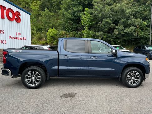 Used 2023 Chevrolet Silverado 1500 LT AWD/4WD image 8