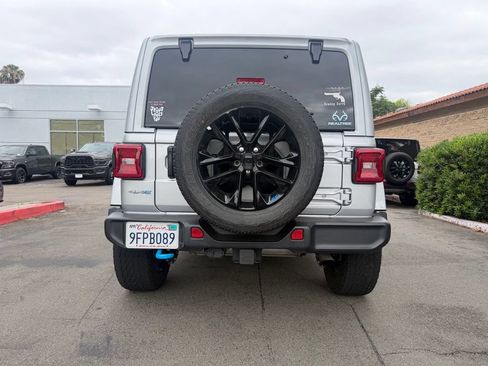 Used 2023 Jeep Wrangler Unlimited Sahara w/ Cold Weather Group AWD/4WD image 13