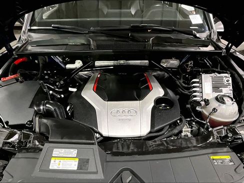 Used 2020 Audi SQ5 Premium Plus w/ Premium Plus Package image 30