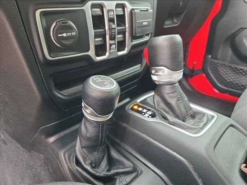 Used 2019 Jeep Wrangler Unlimited Sport S AWD/4WD image 18