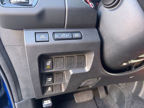 Used 2024 Nissan Frontier Pro-X w/ Technology Package image 16