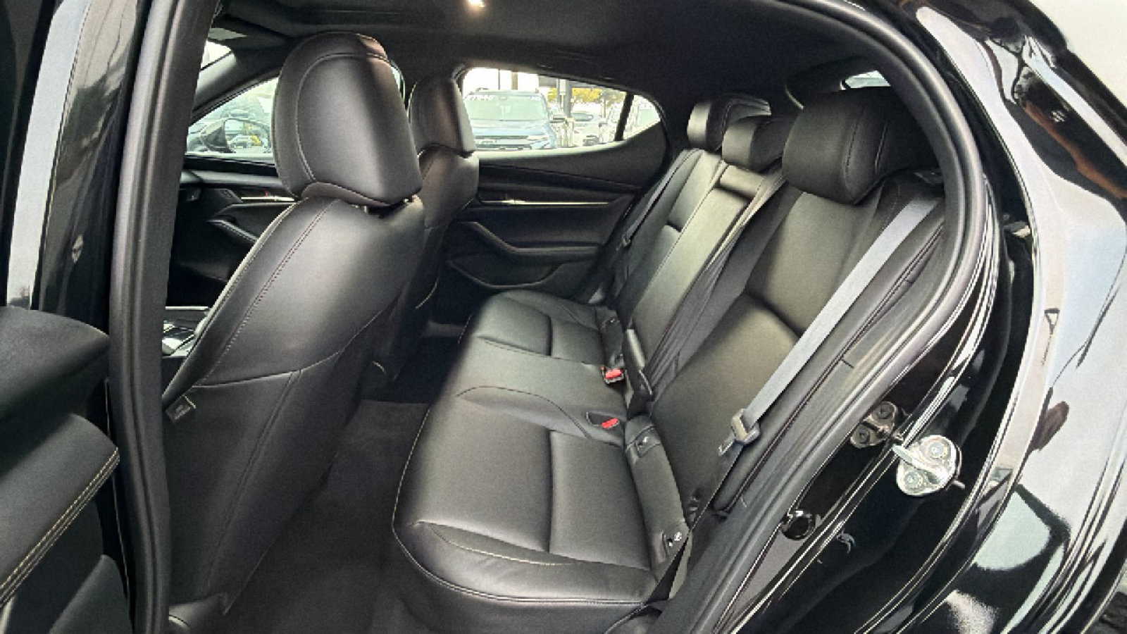 Used 2025 MAZDA MAZDA3 s FWD image 24