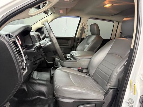 Used 2018 RAM 2500 Tradesman RWD image 17