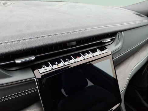 New 2025 Jeep Grand Cherokee L Limited w/ Trailer Tow Package image 19