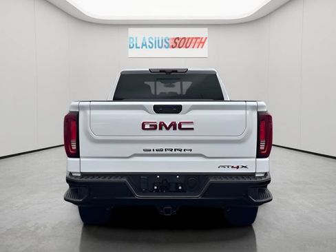 Used 2024 GMC Sierra 1500 AT4X AWD/4WD image 4