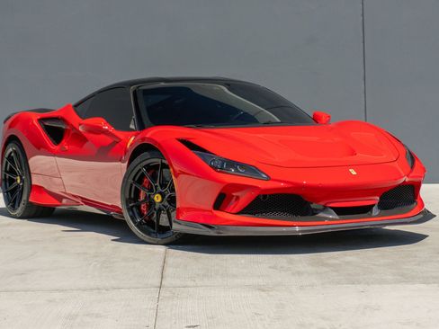 Used 2020 Ferrari F8 Tributo image 5