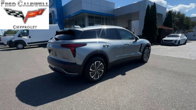 Used 2025 Chevrolet Blazer EV LT AWD/4WD image 3