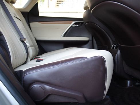 Used 2019 Lexus RX 450h AWD w/ Navigation Package image 12