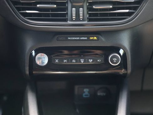 Certified 2023 Ford Escape ST-Line Elite w/ Premium Technology Package AWD/4WD image 27