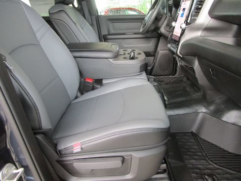 New 2026 RAM 3500 Tradesman AWD/4WD image 28