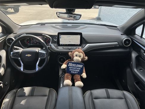 Used 2025 Chevrolet Blazer Premier w/ Driver Confidence II Package image 21