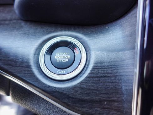 Used 2021 Jeep Grand Cherokee L Overland w/ Luxury Tech Group IV image 19