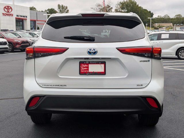 Used 2023 Toyota Highlander Bronze Edition AWD/4WD image 8