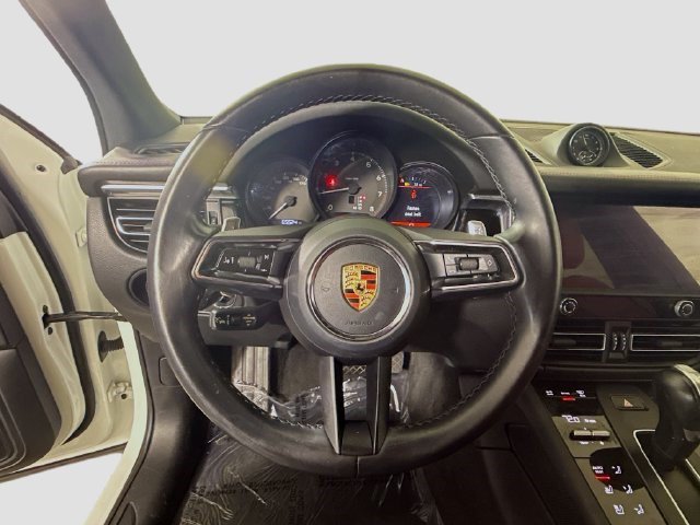 Used 2023 Porsche Macan AWD/4WD image 12