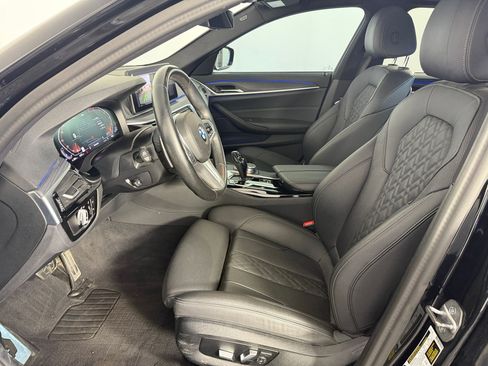 Certified 2023 BMW 530i w/ M Sport Package RWD image 5
