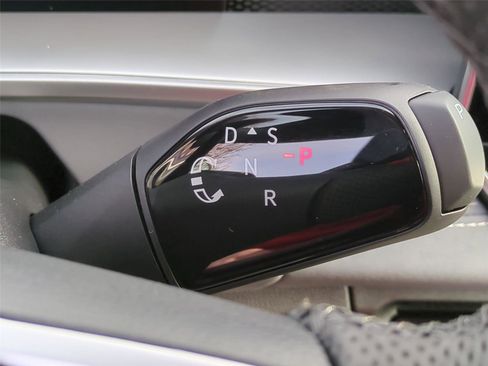 New 2026 Volkswagen Tiguan SE R-Line AWD/4WD image 12