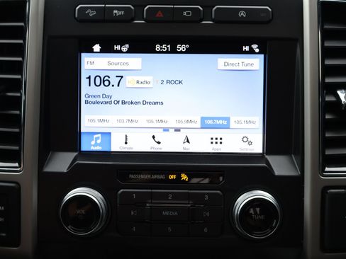 Used 2019 Ford F150 Lariat w/ Equipment Group 502A Luxury image 16