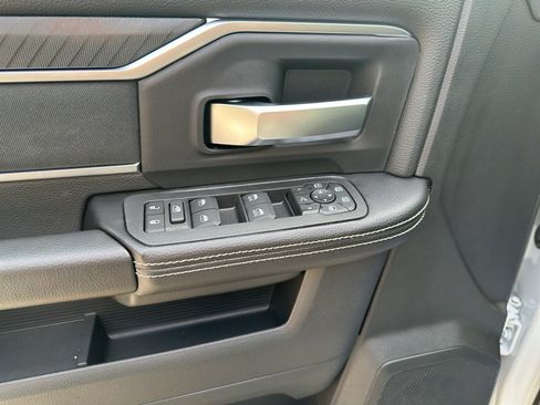 New 2026 RAM 2500 Big Horn AWD/4WD image 11
