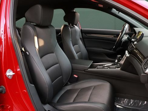 Used 2021 Honda Accord Sport image 25