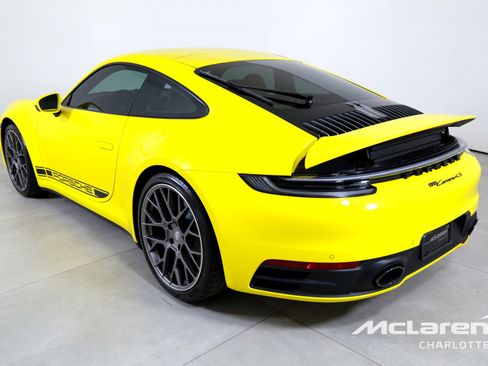 Used 2022 Porsche 911 Carrera 4S w/ Premium Package image 6