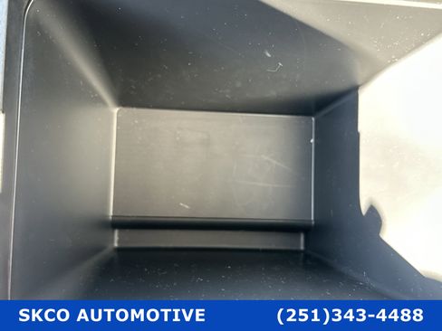 Used 2025 Nissan Sentra SV image 25