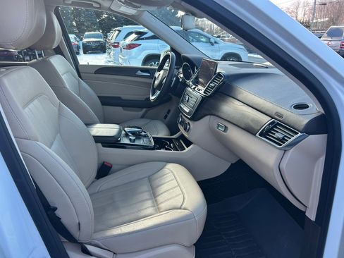 Used 2018 Mercedes-Benz GLS 450 4MATIC image 27