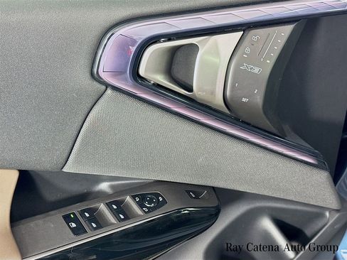 Used 2026 BMW X3 xDrive30 w/ Premium Package image 16