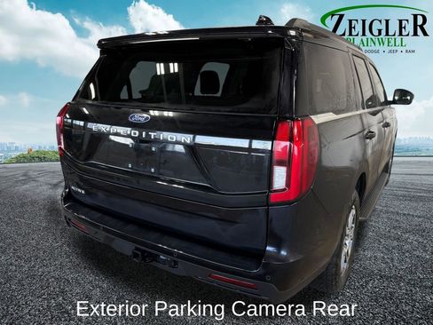 Used 2025 Ford Expedition Active image 8