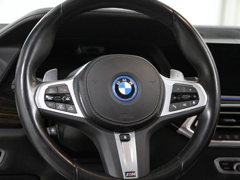 Certified 2023 BMW X5 xDrive45e w/ Executive Package image 8