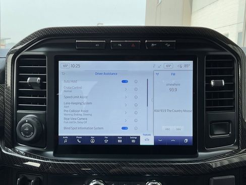 Used 2022 Ford F150 Lariat w/ Equipment Group 502A High image 16